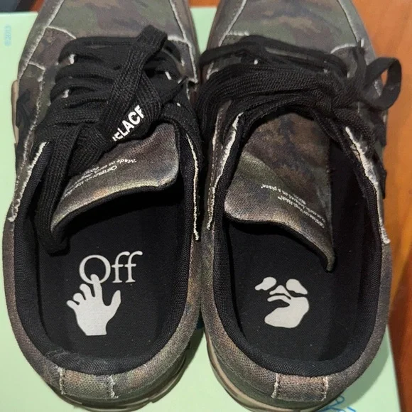 Off-White Camouflage Sneakers with Black Accents - Picture 5 of 10